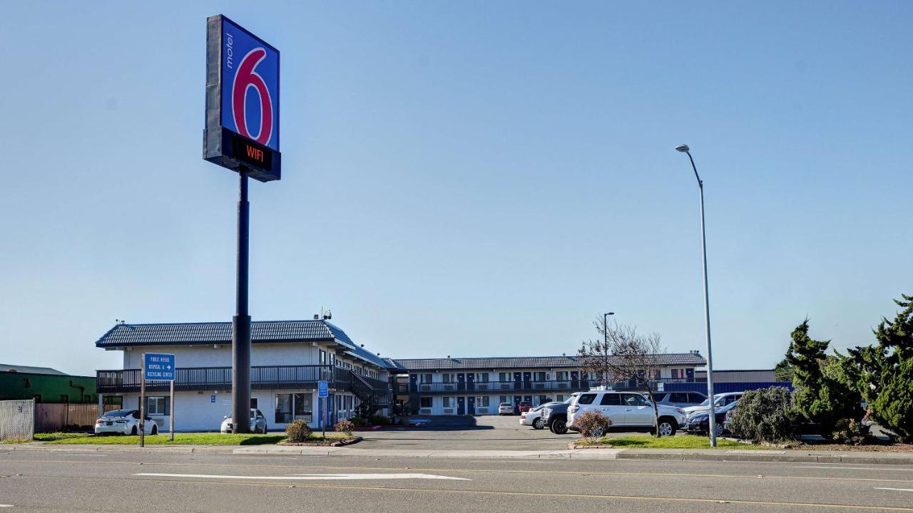 Motel 6-Eureka, Ca Redwood Coast Exteriör bild
