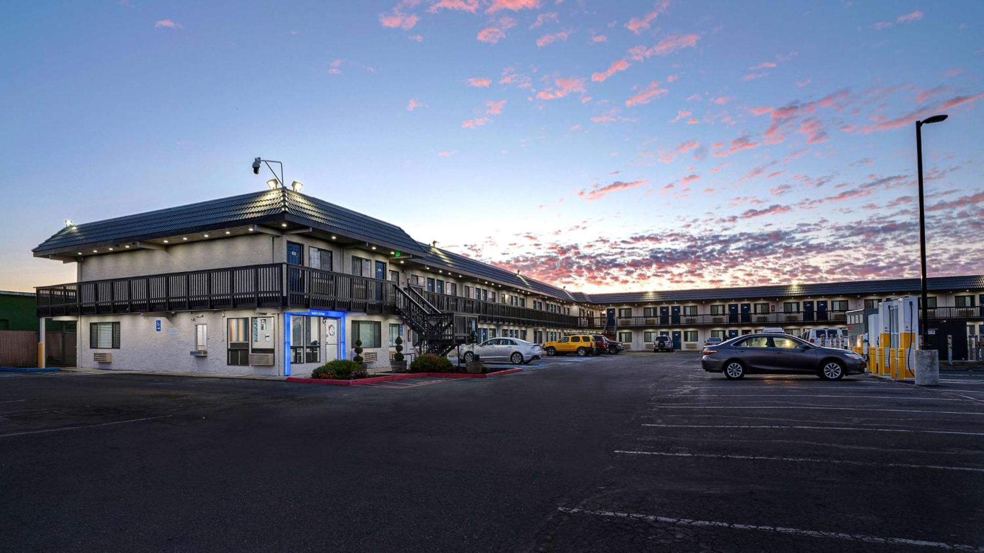 Motel 6-Eureka, Ca Redwood Coast Exteriör bild